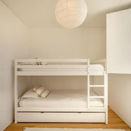 Willa Ericeira Modern & Bright With Pool By Homing