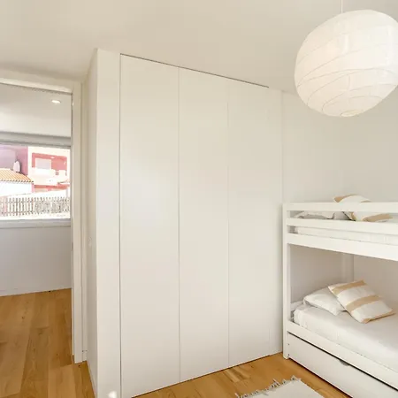 Willa Ericeira Modern & Bright With Pool By Homing Barril