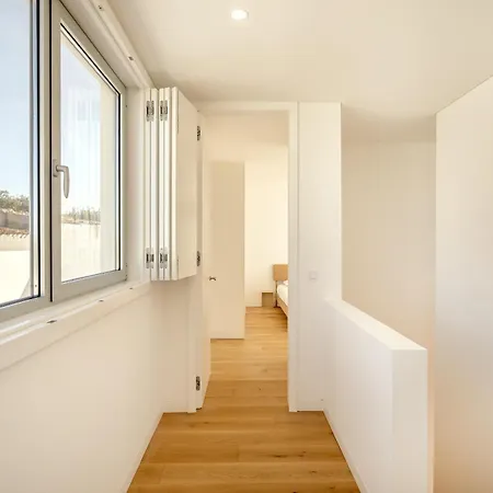 Ericeira Modern & Bright With Pool By Homing Barril
