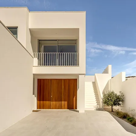 Willa Ericeira Modern & Bright With Pool By Homing Barril