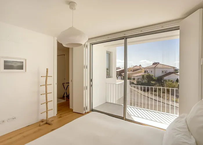 Modern & Bright With Pool By Homing *