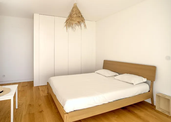 Modern & Bright With Pool By Homing エリセイラ