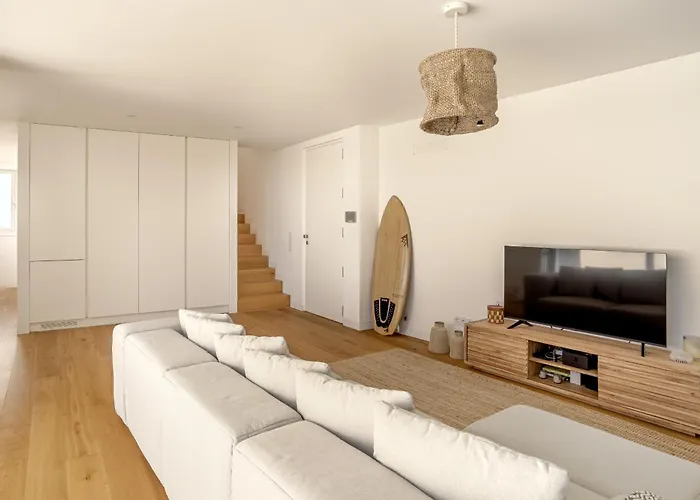 Modern & Bright With Pool By Homing ヴィラ エリセイラ