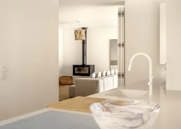 Modern & Bright With Pool By Homing *