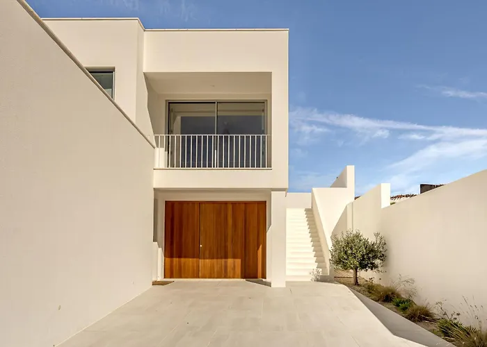 ヴィラ Modern & Bright With Pool By Homing エリセイラ