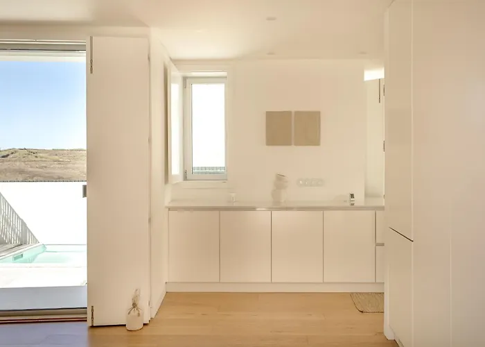 ヴィラ Modern & Bright With Pool By Homing